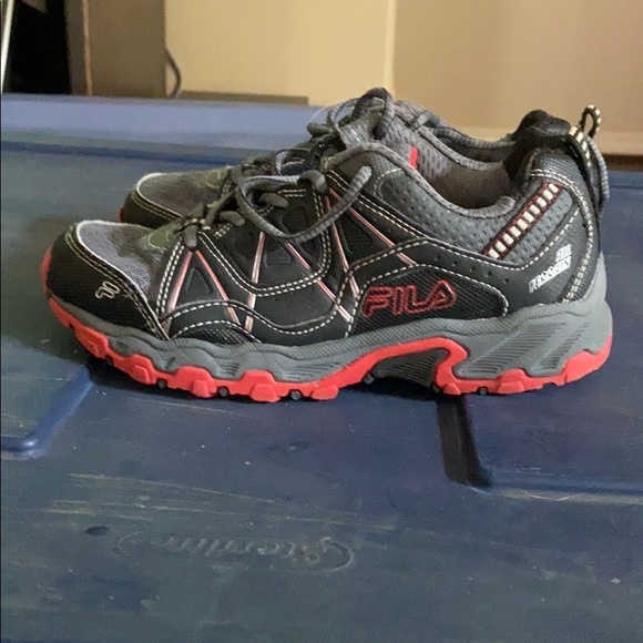 Fila Other - Boys Sz. 1.5 Fila Tennis Shoes